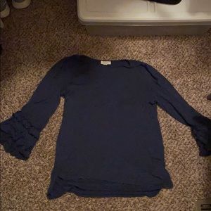 Long sleeve blue puffy sleeve shirt